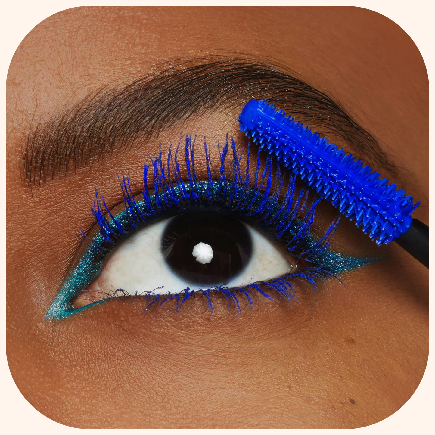 Sensational Sky High - Mascara bleu